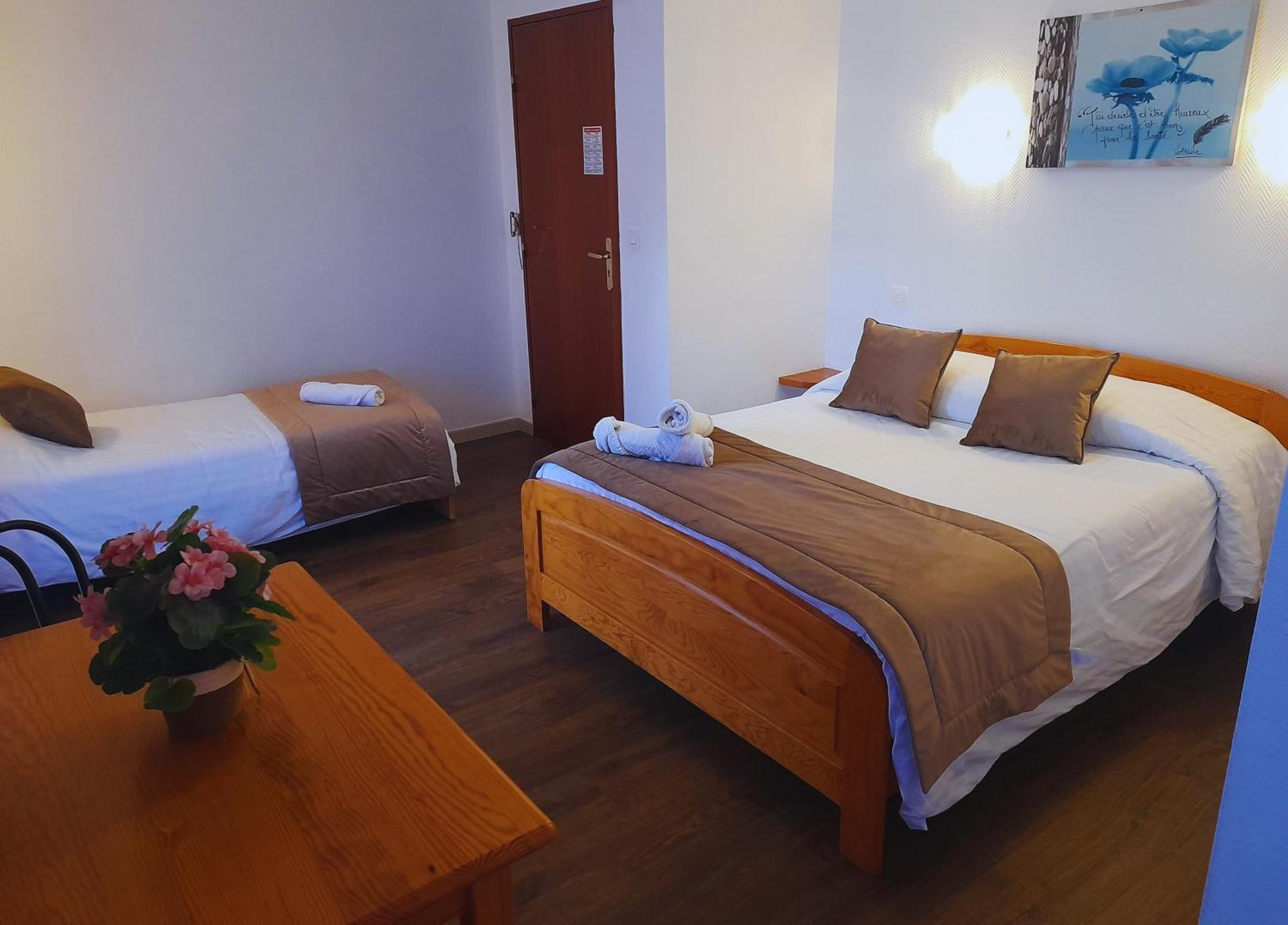 Le Catalan - Hotel Et Appartements Mont-Louis Eksteriør bilde